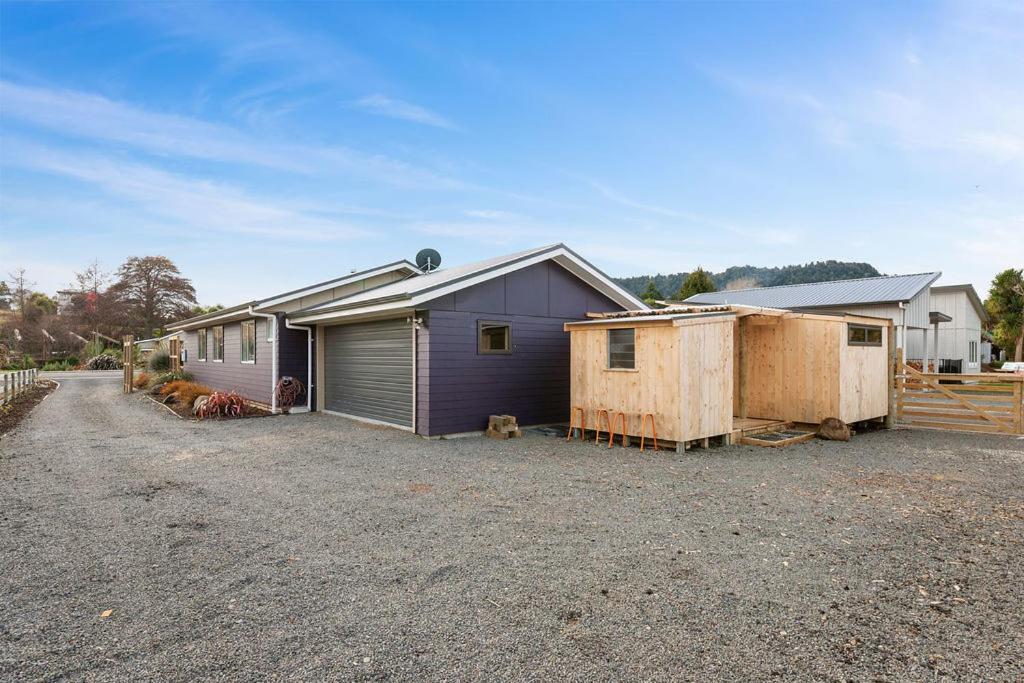 The Purple House - Ohakune Home With Spa Pool Exteriér fotografie