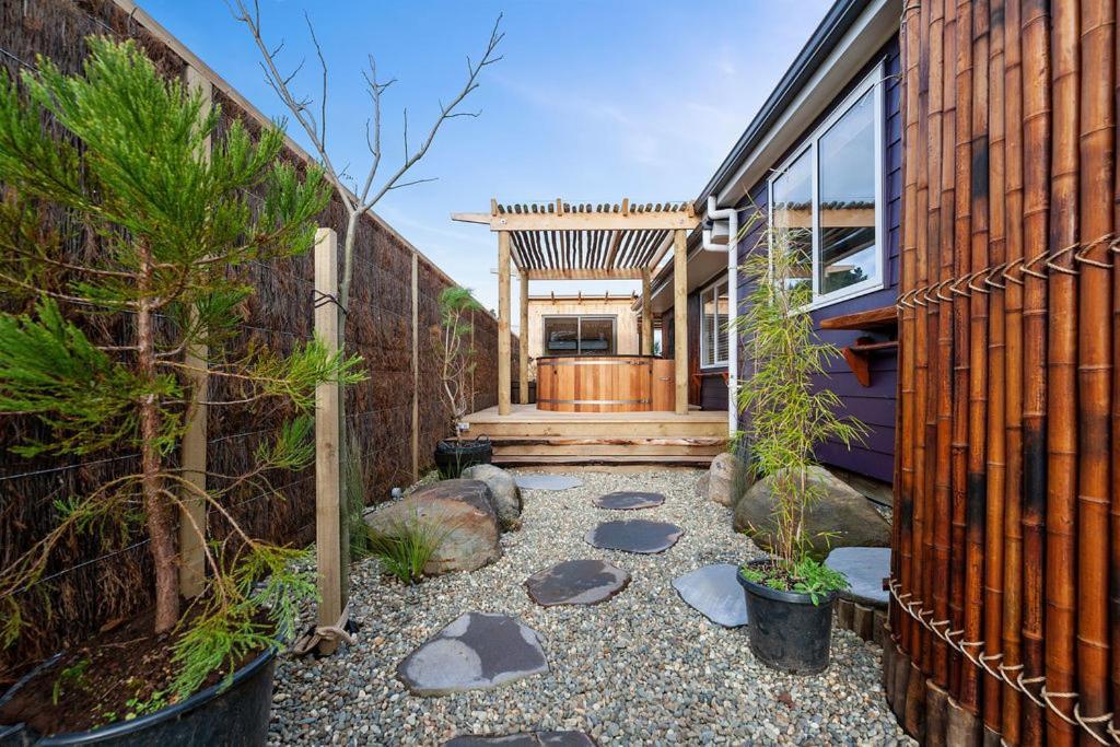 The Purple House - Ohakune Home With Spa Pool Exteriér fotografie